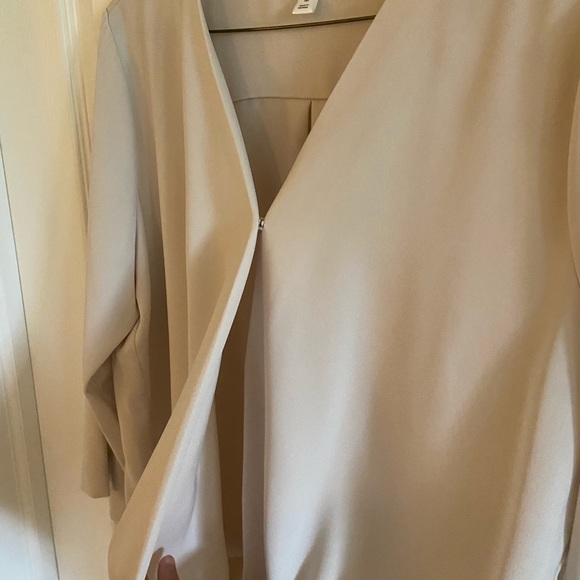 Prologue cream coloured blouse size M - Picture 4 of 4